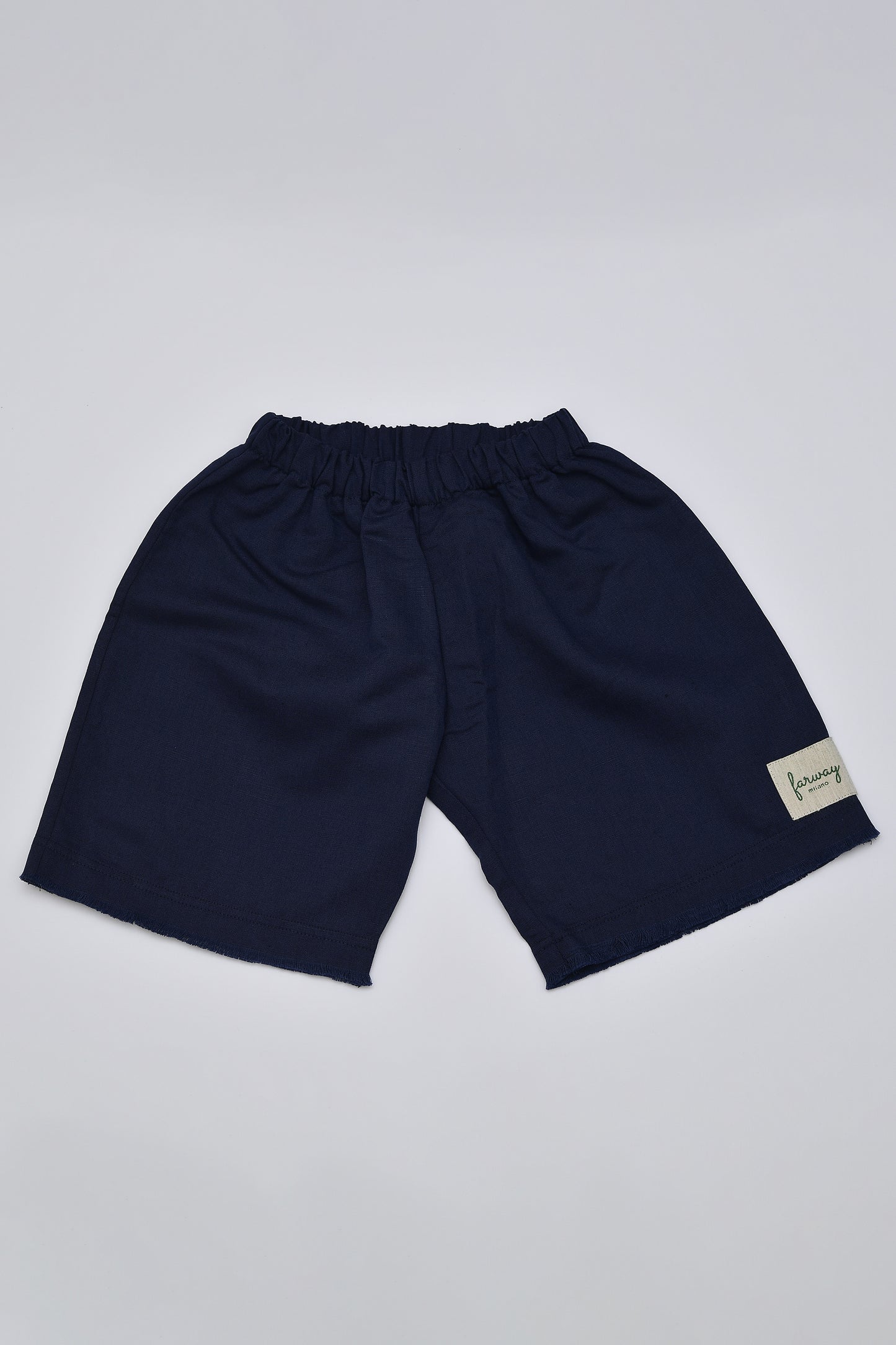 Pantalone Capri corto sfilacciato