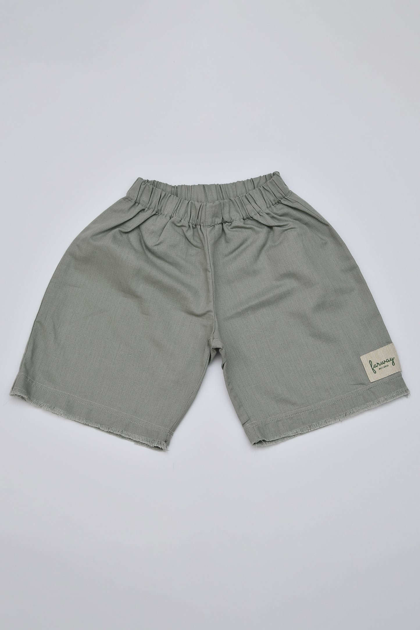 Pantalone Capri corto sfilacciato