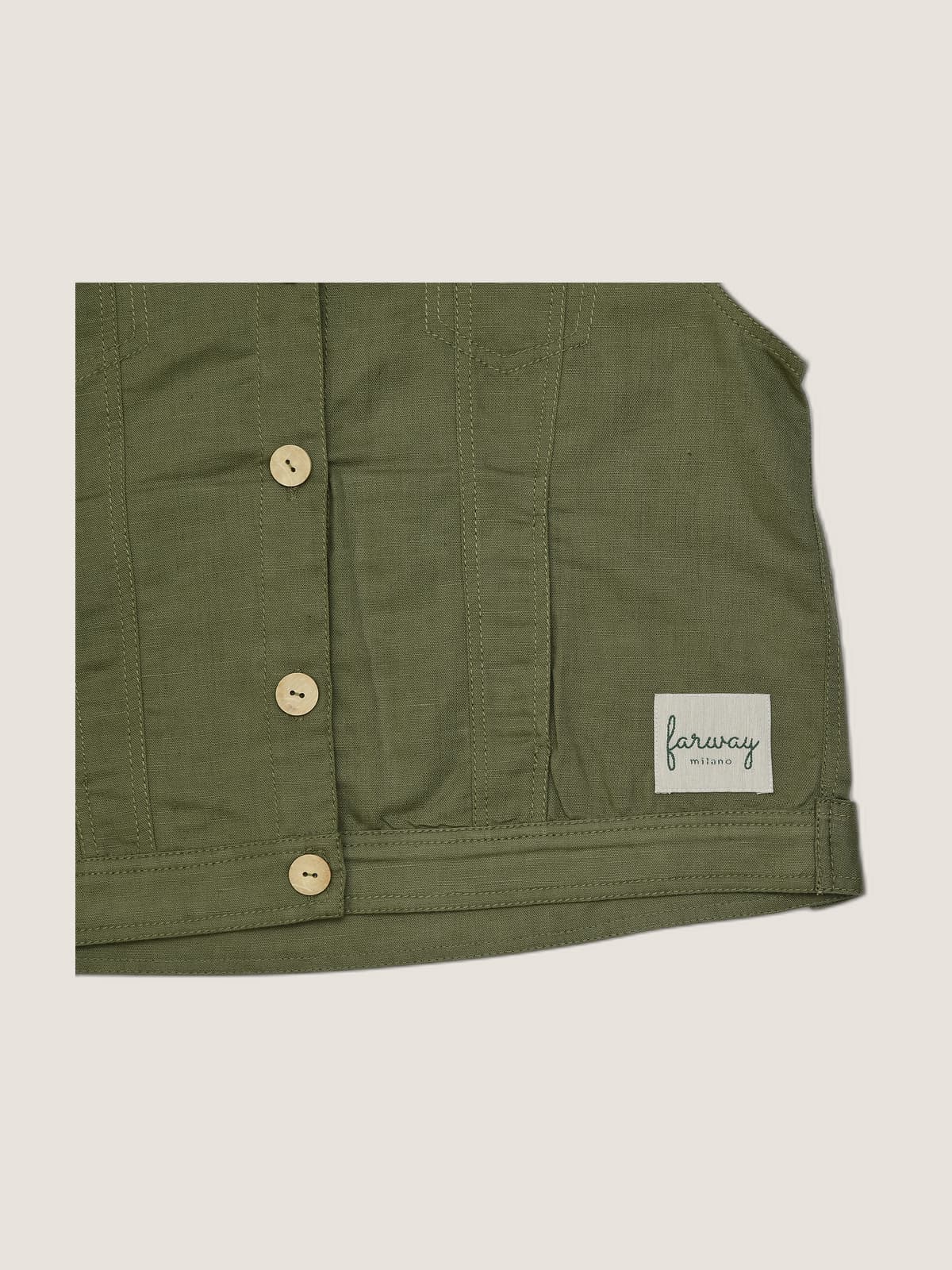Giacca in Lino Verde khaki e militare still life dettaglio di Farway Milano - _AND3740-vertical-beige-centrato-zoom.jpg