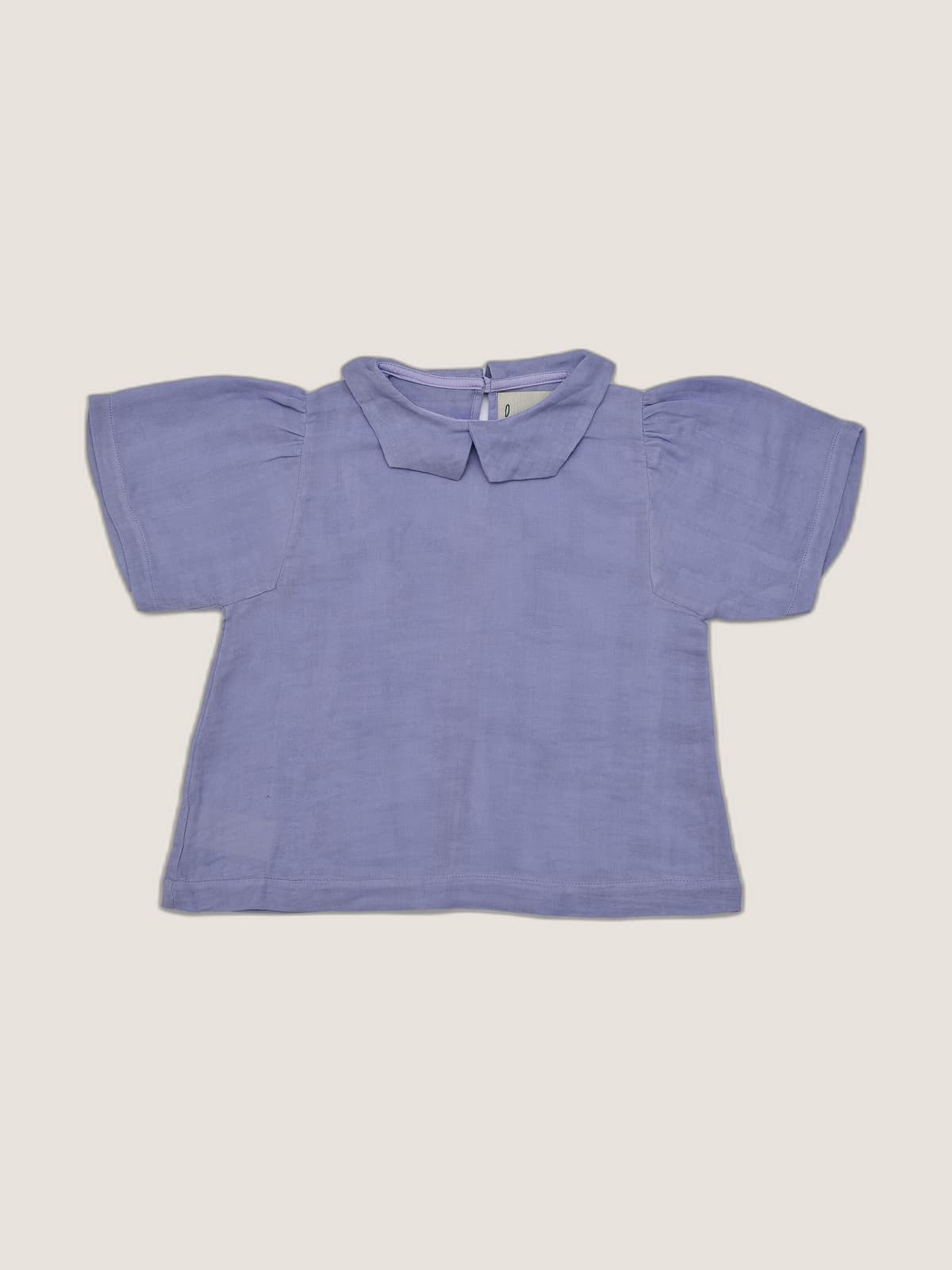 Camicia Masha manica scampanata Lilla e lavanda still life front di Farway Milano - _AND3774-vertical-beige-centrato-zoom.jpg