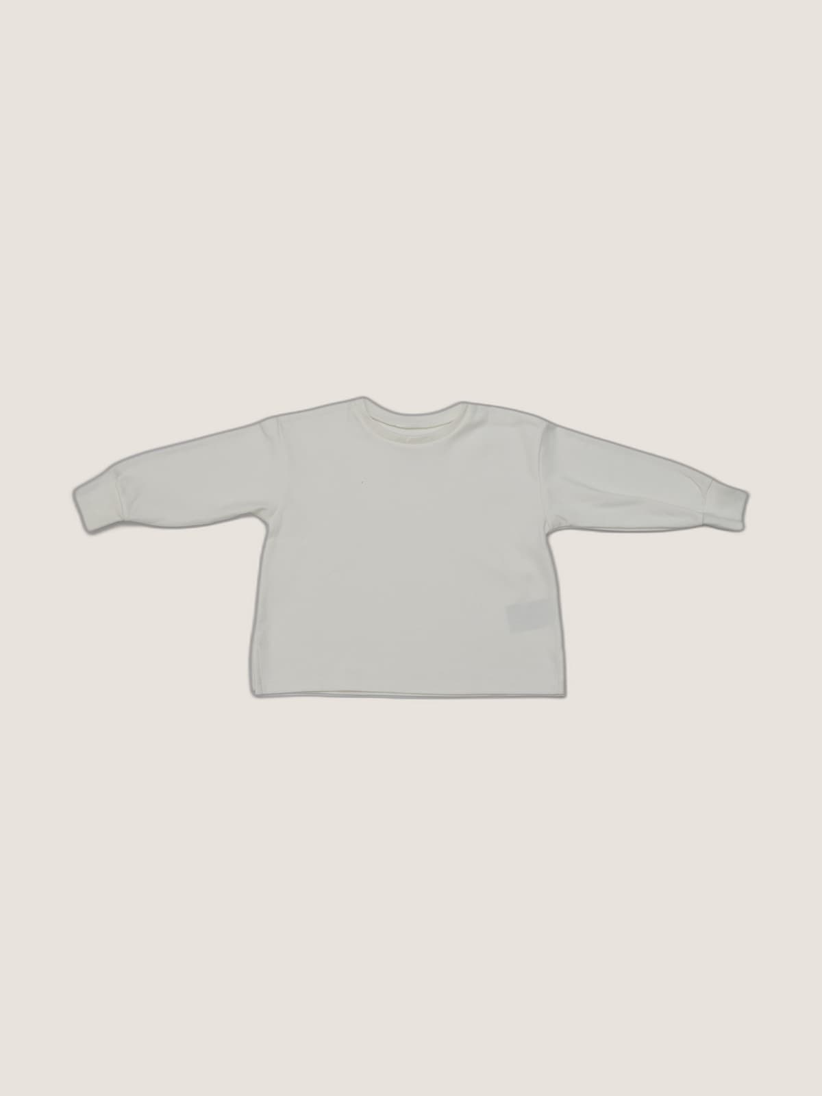 Felpa Lilo Bianco puro still life front di Farway Milano - _AND3836-vertical-beige-centrato-zoom.jpg