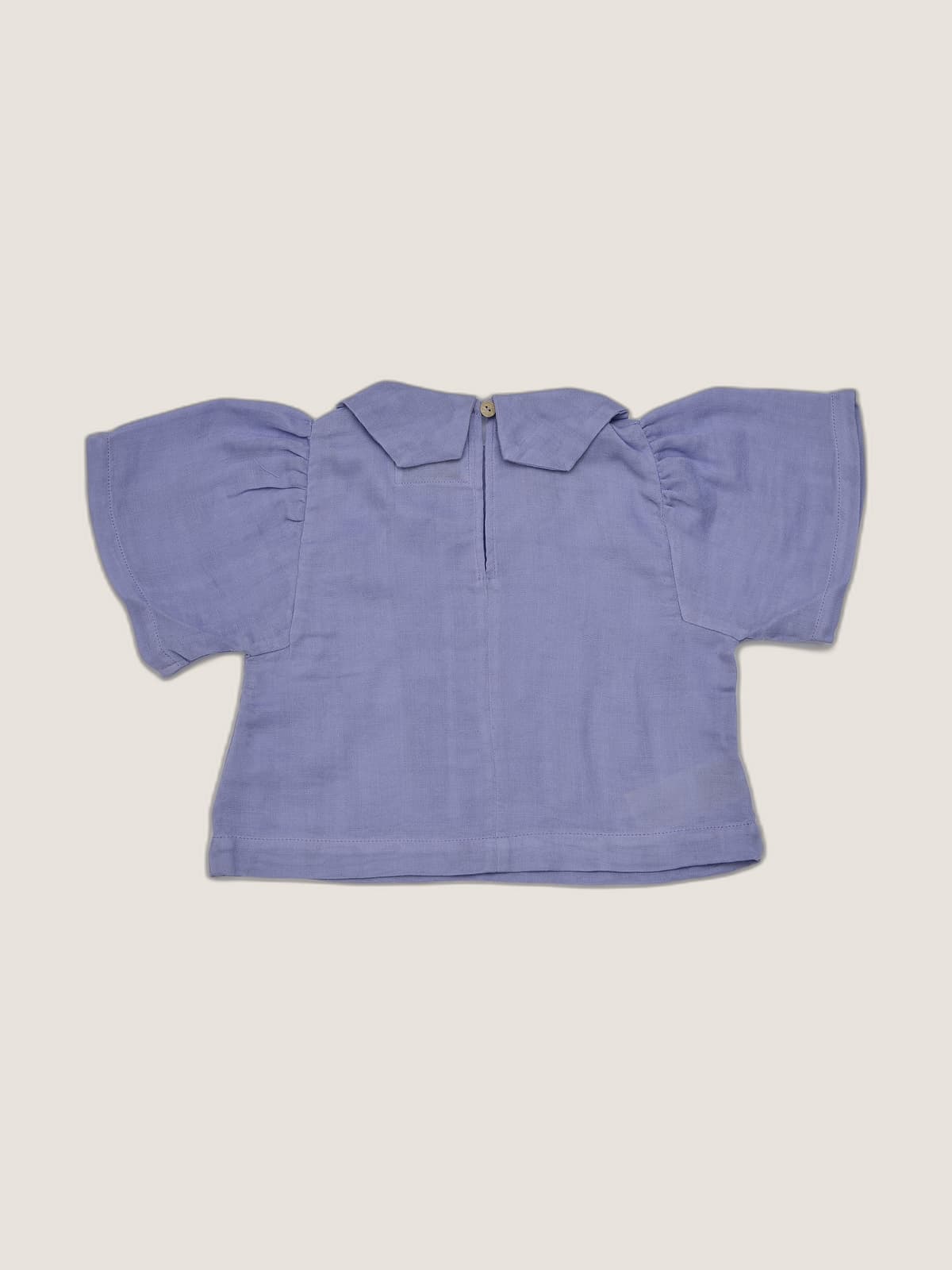 Camicia Masha manica scampanata Lilla e lavanda still life retro di Farway Milano - _AND3857-vertical-beige-centrato-zoom.jpg