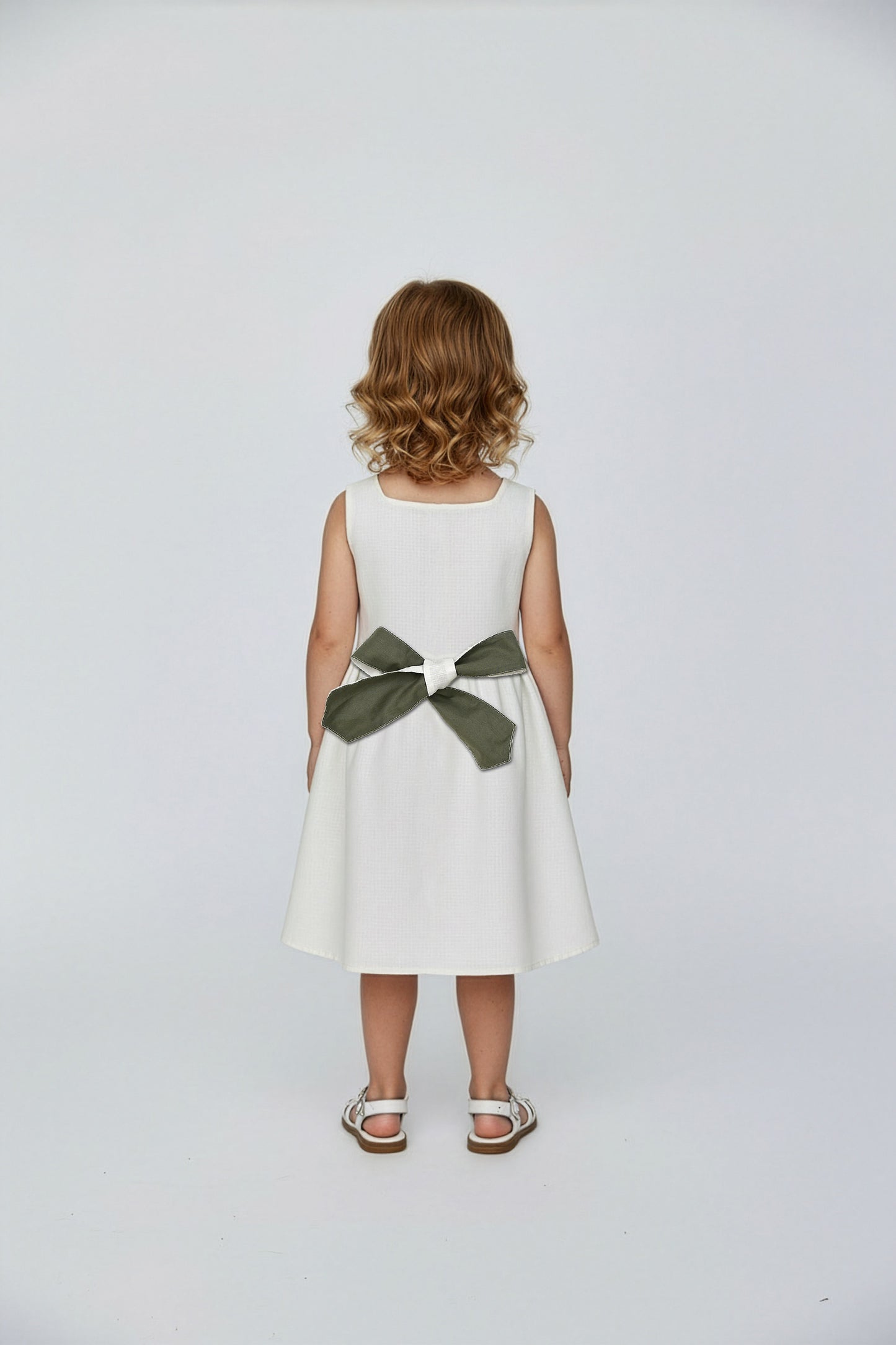 Abito Charlotte smanicato in lino