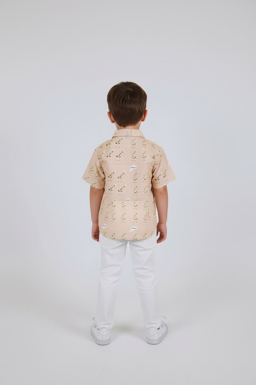 Vista posteriore bambino con Camicia Giraffe