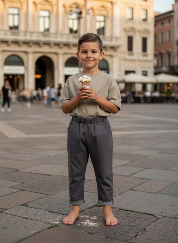 Pantalone Cropped in Popeline Grigio melange e chiaro Una sera d'estate: gelato con gli amici di Farway Milano