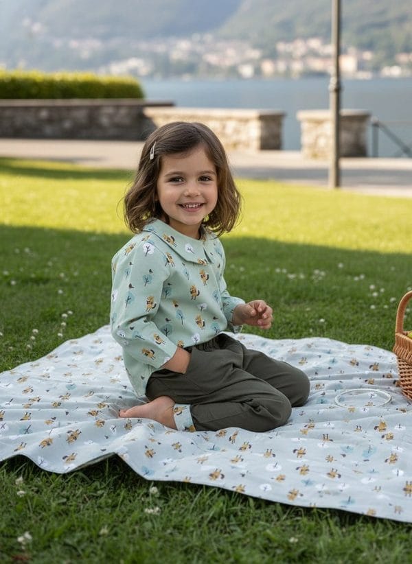 Pantalone Cropped in Gabardina Unico Picnic al parco di Farway Milano