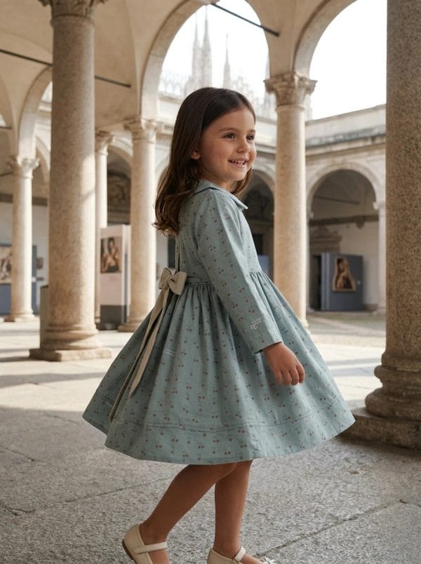 Abito Fantasia Ciliegine Unico Pomeriggio al museo di Farway Milano