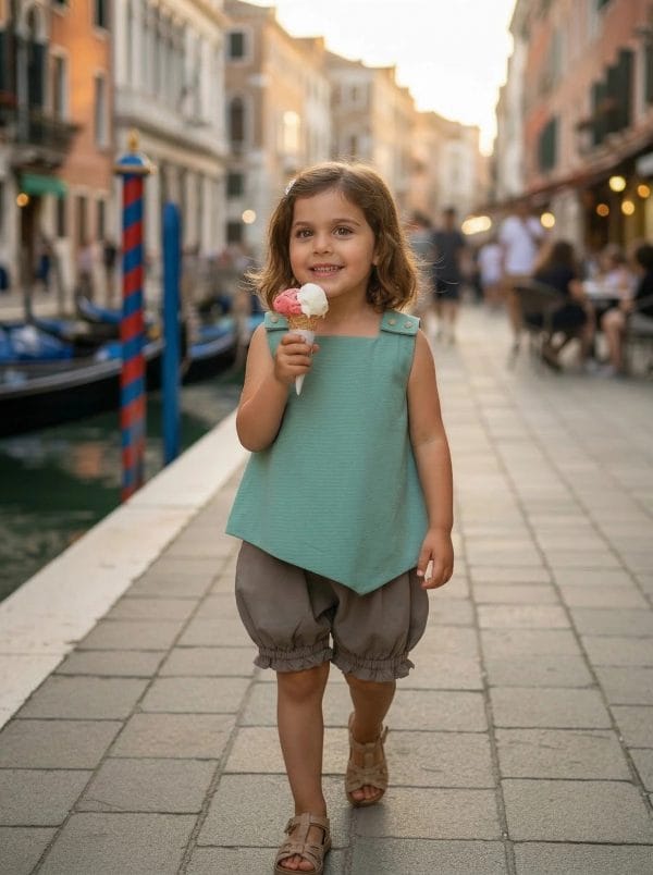 Top double-face fantasia aquiloni Unico Una sera d'estate: gelato con gli amici di Farway Milano